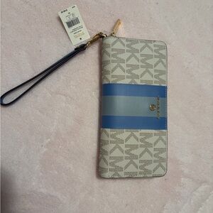 NWT Never Worn Michael Kors White and Blue Large Wristlet Wallet.
